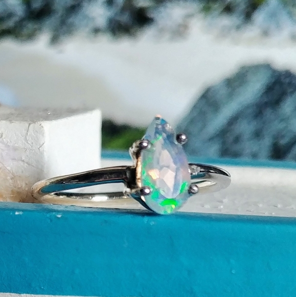 HPπ Faceted Ethiopian Opal 925 SS Ring Je - Picture 1 of 7